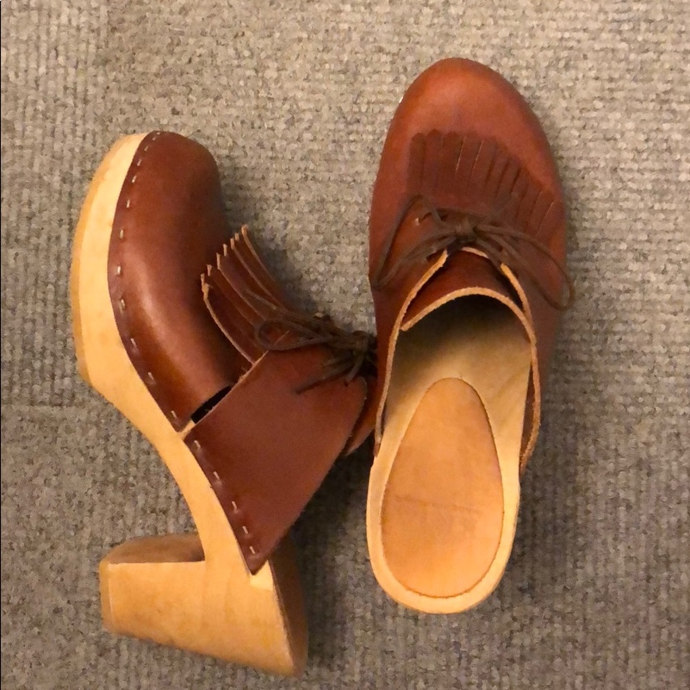 Bryr Camilla Lace up clog - size 37